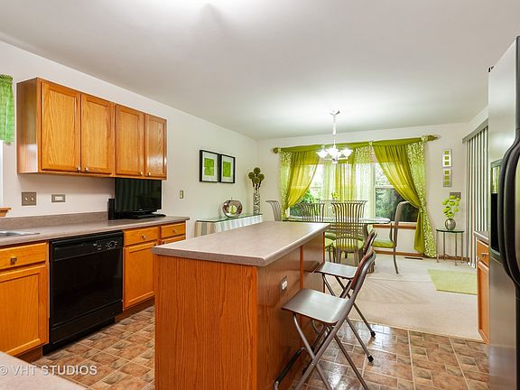 5th image of 2288 N Canterbury Ln