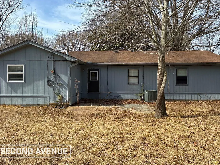 10 Compass Point St — Photo 2