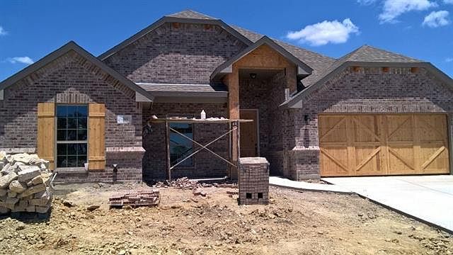 1st image of 405 Sagebrush Dr