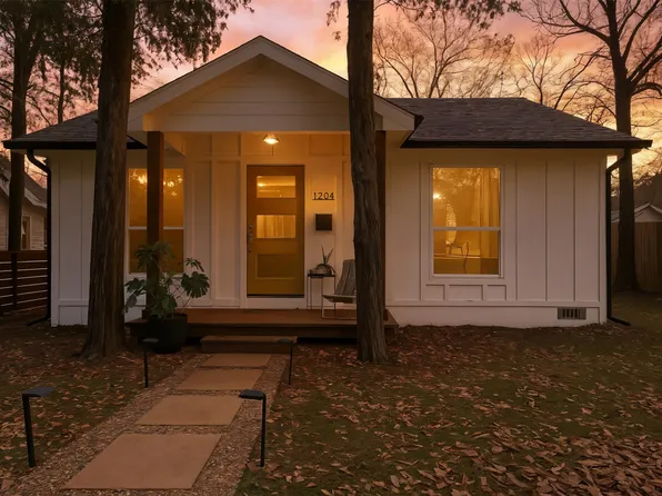 1204 S Waverly Dr, Dallas, TX 75208