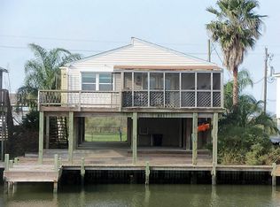 1196 Boyt Rd, Crystal Beach, TX 77650