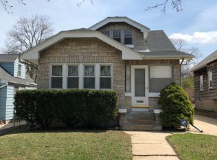 1428 S 88th St, West Allis, WI 53214