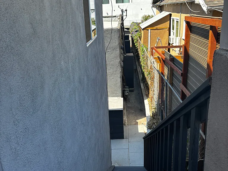 30th St — Photo 5