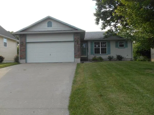 211 Gentry Ave, Sedalia, MO 65301