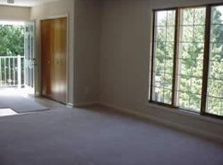 6090 Danenhauer Ln, Mays Landing, NJ 08330