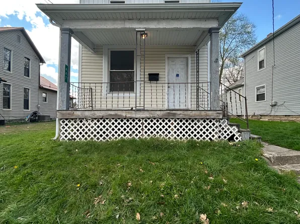 447 Spangler Dr, Zanesville, OH 43701