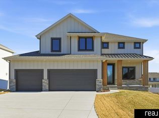 10415 191st Ave, Omaha, NE 68136