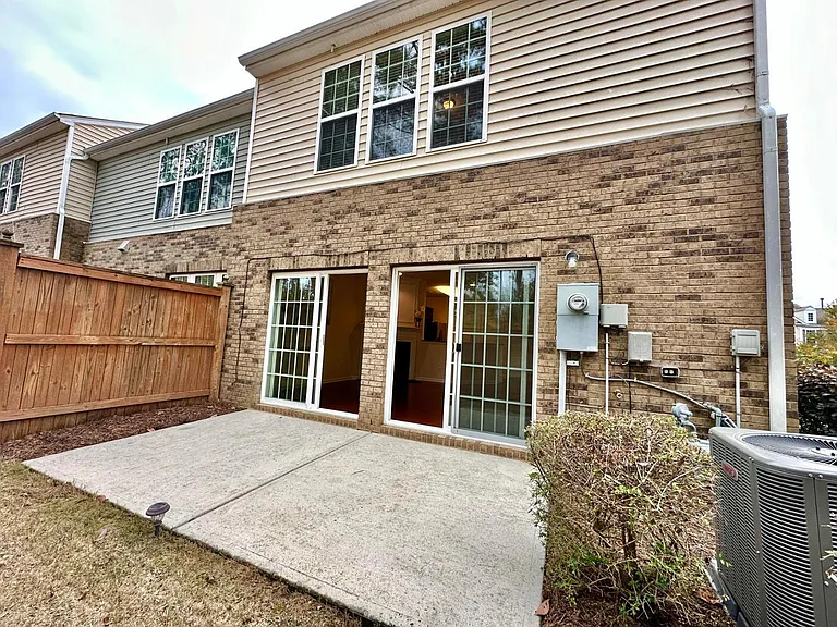 1143 Kingston Grove Dr — Photo 22
