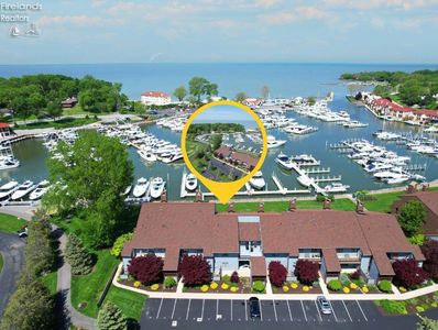 3088 N Marina View Dr #12, Pt Clinton, OH, 43452