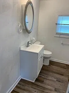 3 bed, 1.0 bath, 700 sqft, $1,200 — Photo 3