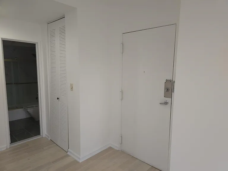 6715 Polk St #7 — Photo 17