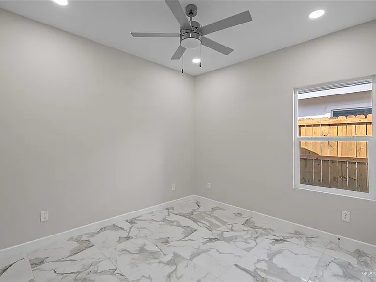 501 N Onyx Ave #4 — Photo 9