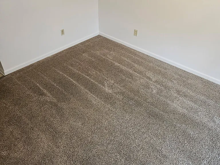 2304 Raleigh Ct #5 — Photo 22