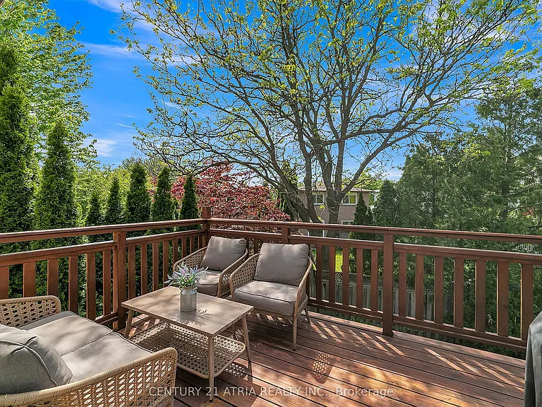 10 Park Lane Cir — Photo 26