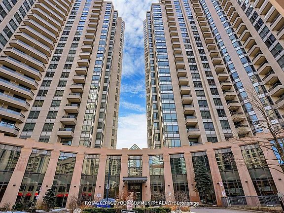2nd image of 15 Northtown Way #929
