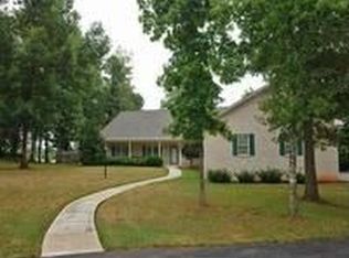 255 Periwinkle Rd, Moneta, VA 24121