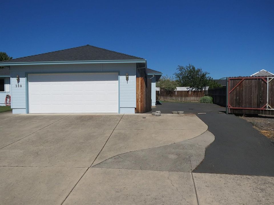 1st image of 398 Candis Dr