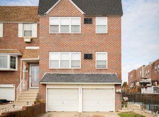 9874 Lackland Dr, Philadelphia, PA 19114