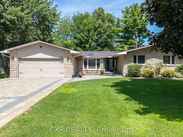 1299 Fairway Dr, Ottawa, ON K4M 1B3