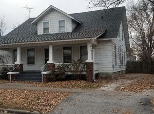 211 E Pearl St, Jerseyville, IL 62052