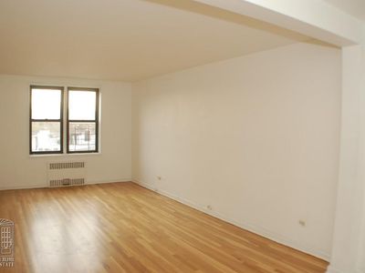 4821 40th St APT 5G, Long Island City, NY, 11104