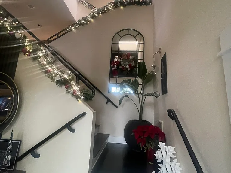 3008 Ashley Loop — Photo 10