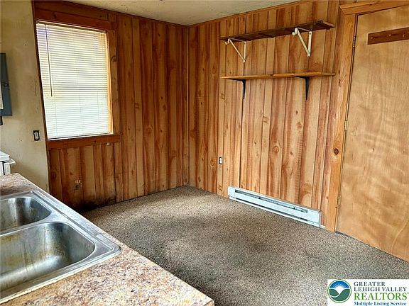 4th image of 3088 Delps Rd