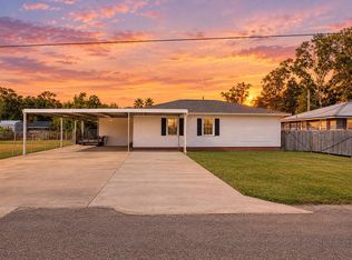 809 Schriever St, Jennings, LA 70546