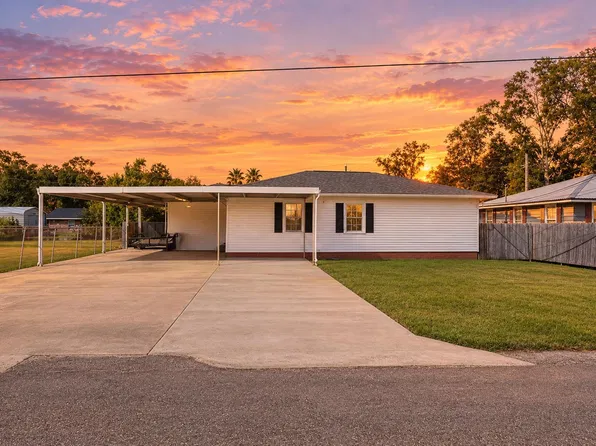809 Schriever St, Jennings, LA 70546