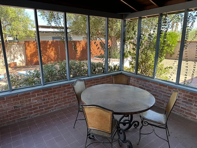 Arizona room
