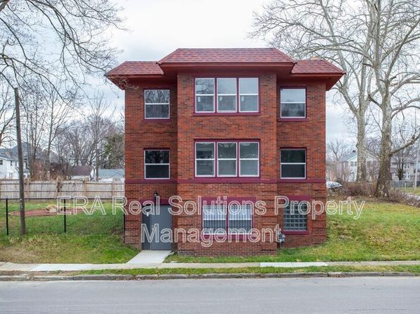 1092-1094 Oakwood Ave