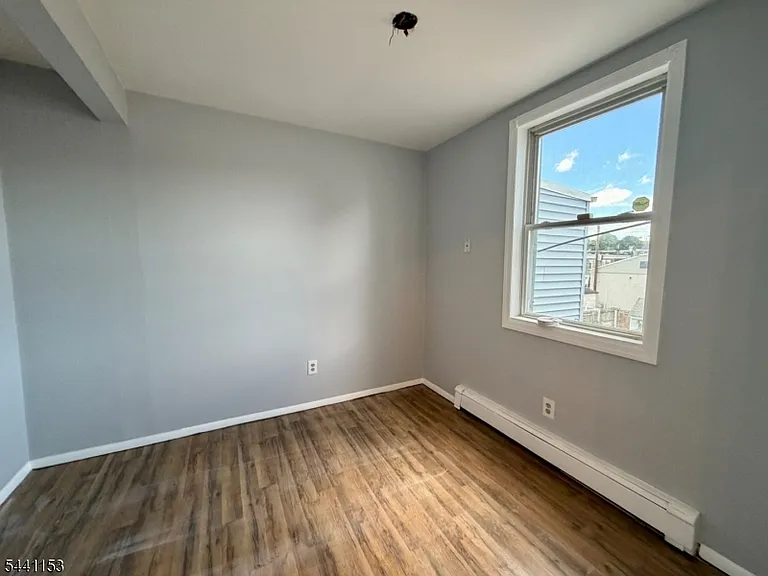 249 Mercer St — Photo 11