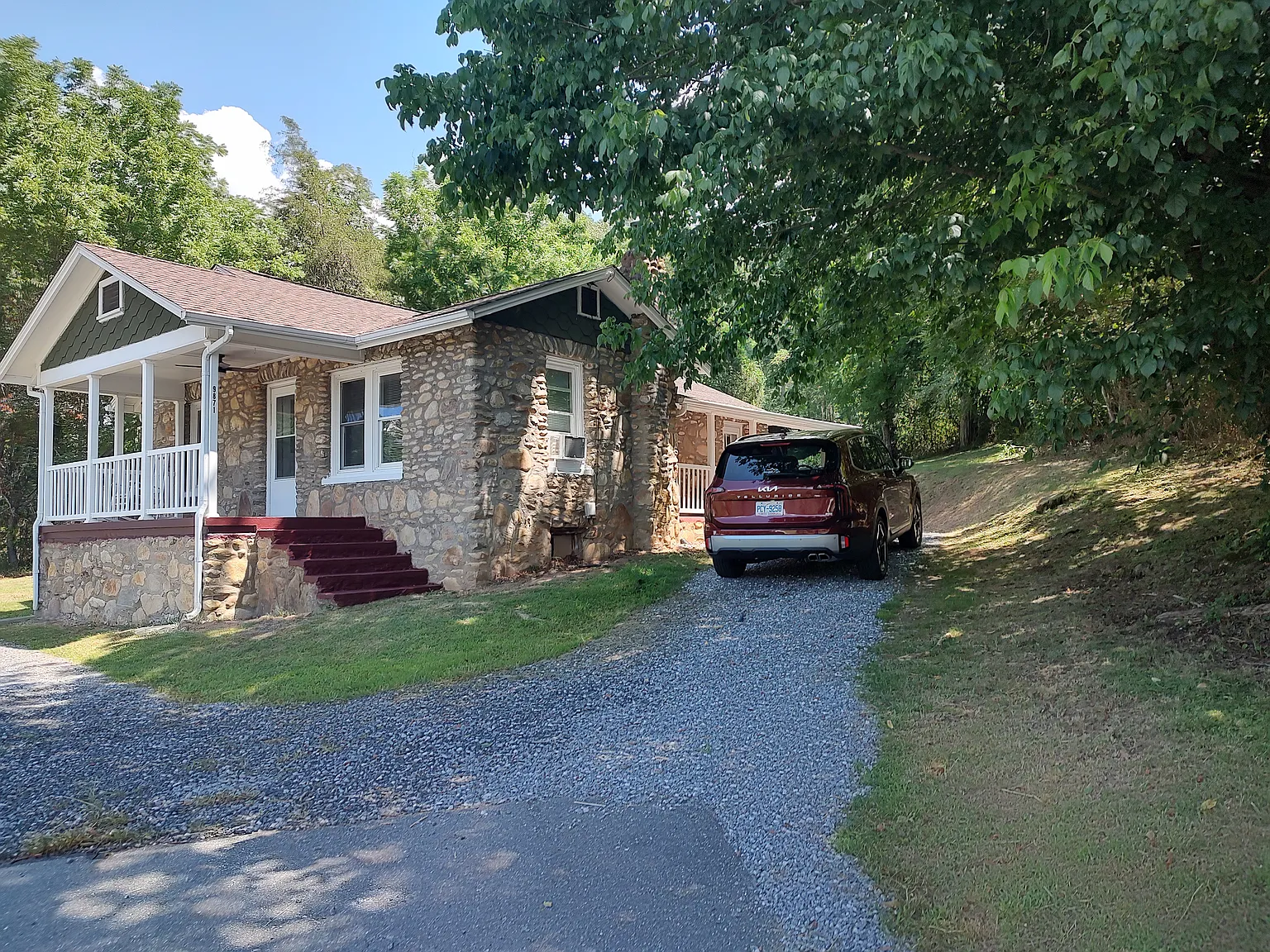 2 bed, 880 sqft, $1,200 — Photo 2
