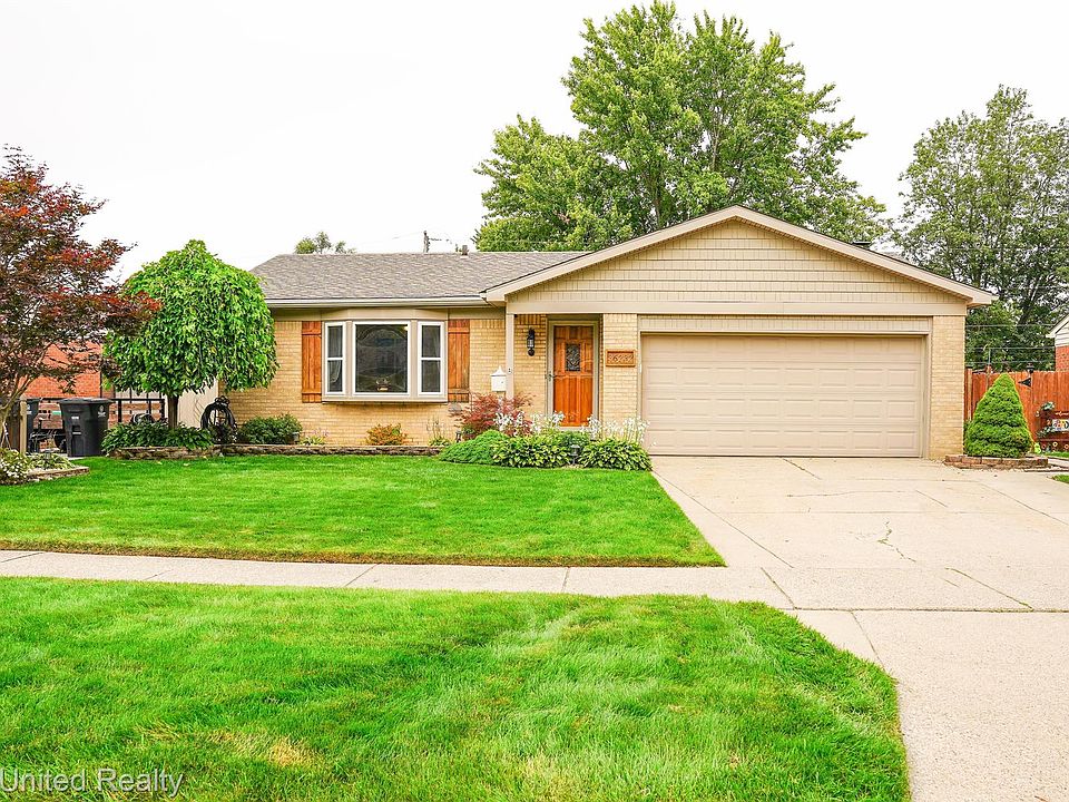 1st image of 36232 Canyon Dr