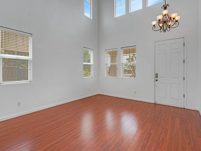 8739 Whitehouse Rd — Photo 5