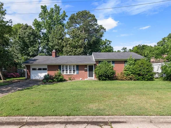102 Basswood Dr, Newport News, VA 23601