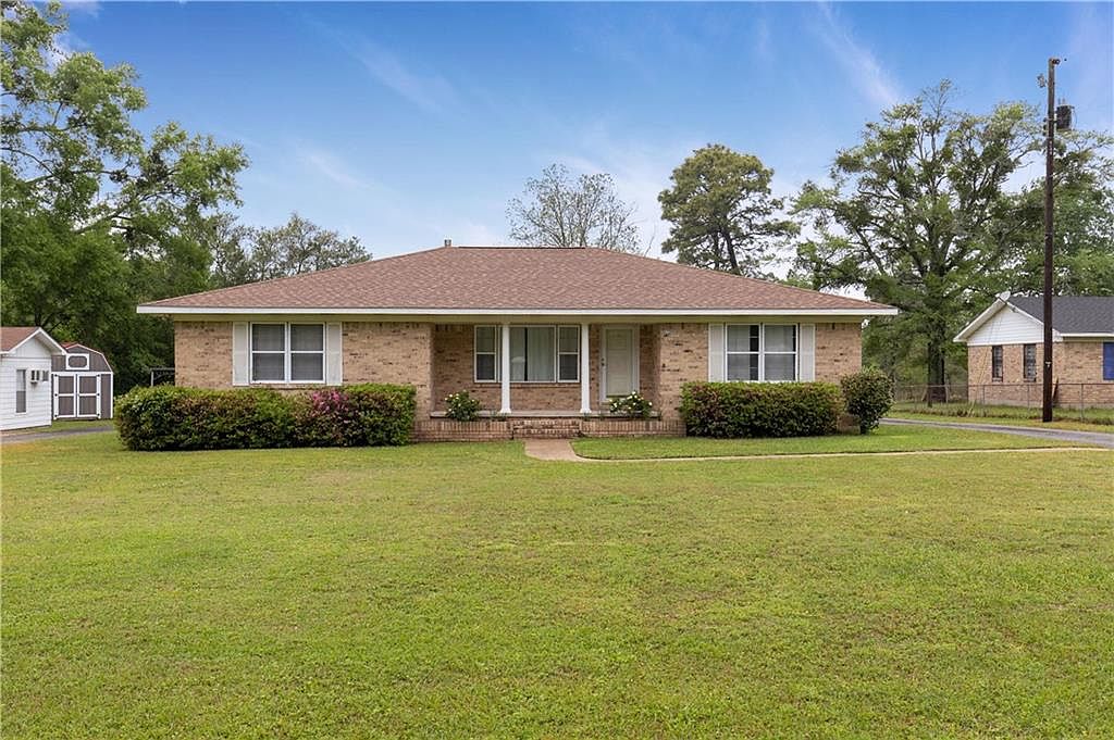 5234 Cottage Hill Rd, Mobile, AL 36609