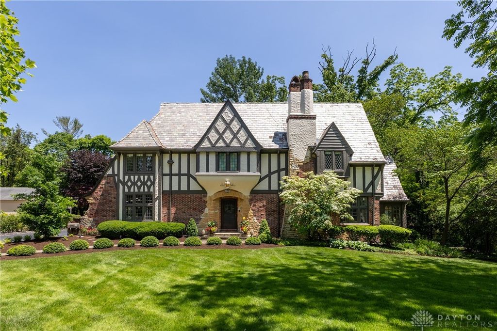 Real estate listing image