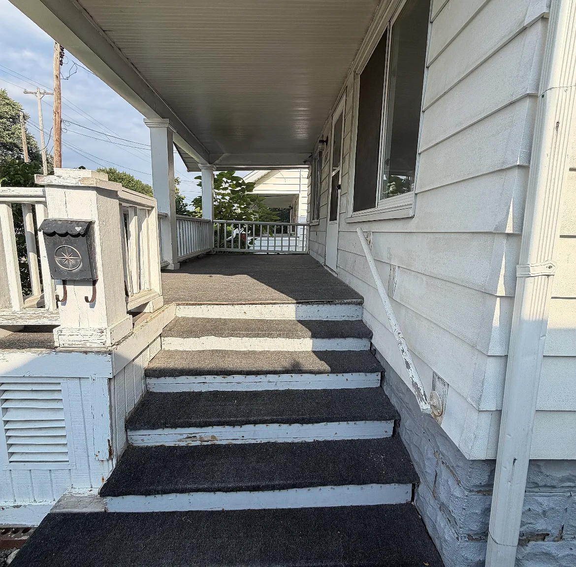 2 bed, 834 sqft, $950 — Photo 2