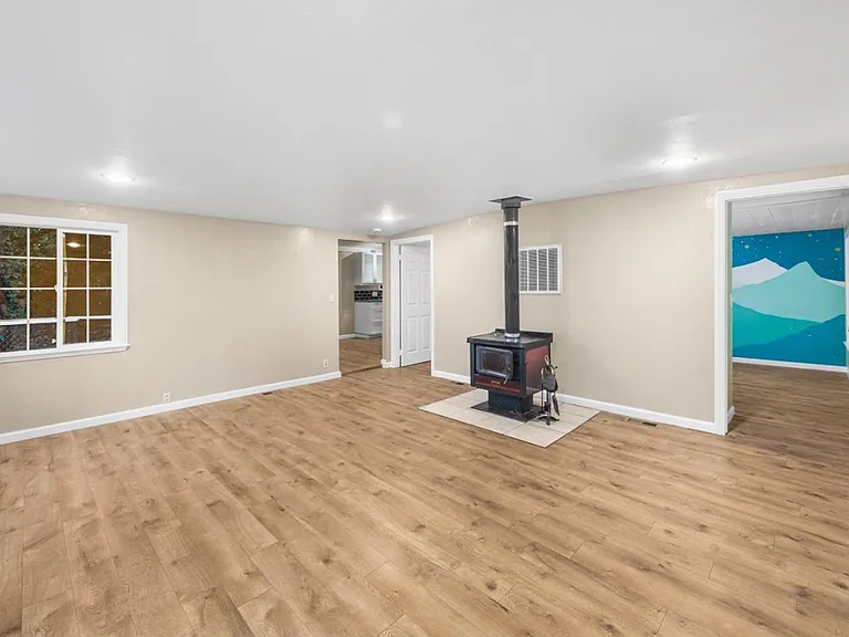 10229 Redwood Dr — Photo 5