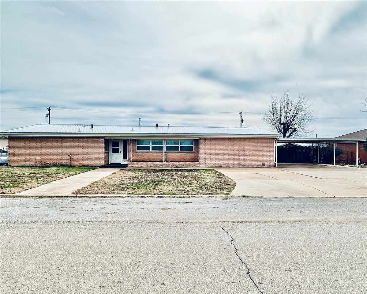 713 W 4th St, Grandfield, OK 73546 Zillow