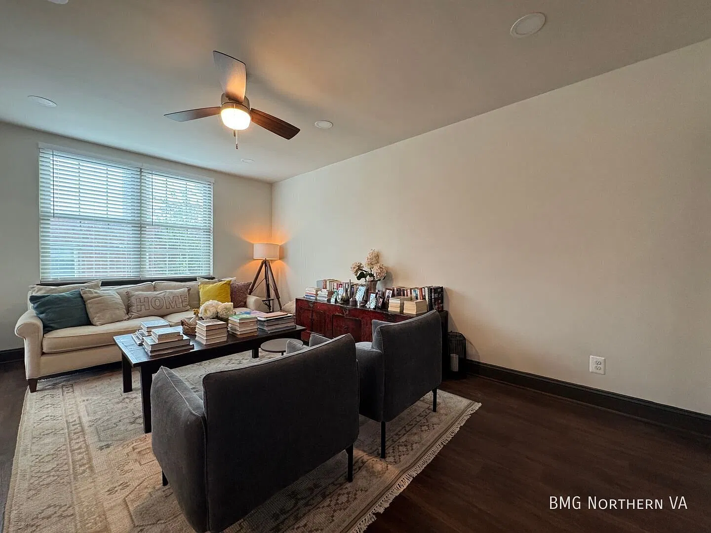 Charming 1 BR/1 BA Condo With Updated Kitchen In Petworth — Photo 2