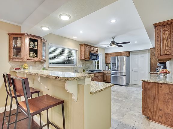 4th image of 4427 Newport Woods St