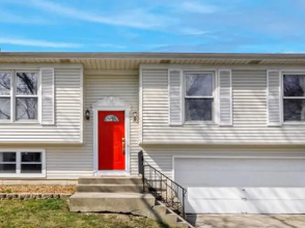 118 Marimac Ln, Vernon Hills, IL 60061