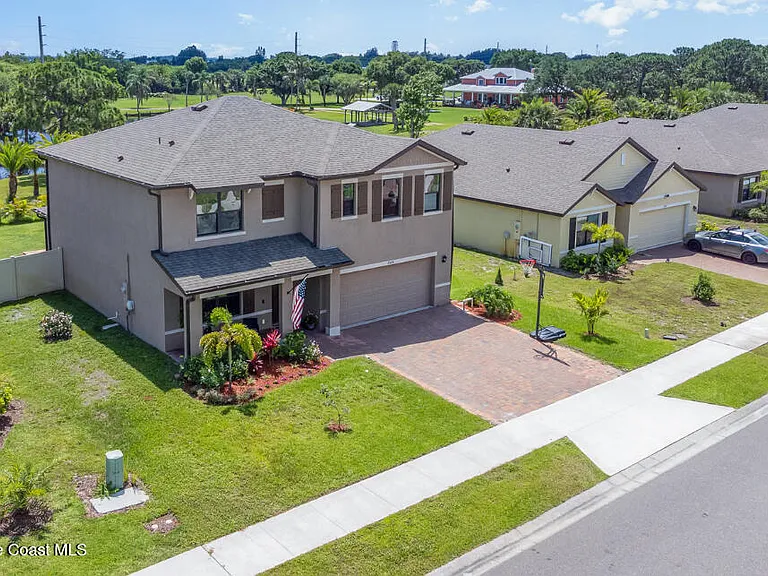 7389 Tourmaline Dr — Photo 2