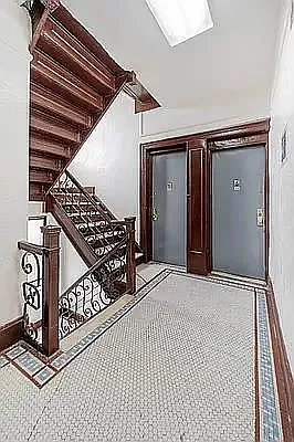 Rented by Executive Towers  | media 24