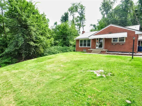 665 Crescent Blvd, Crescent, PA 15046