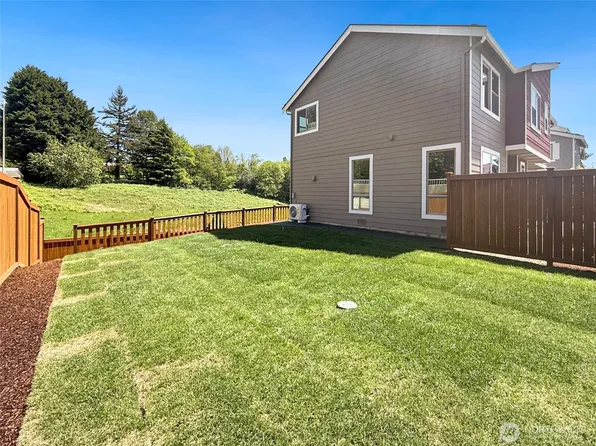 12506 SE 256th Place #8, Kent, WA 98030