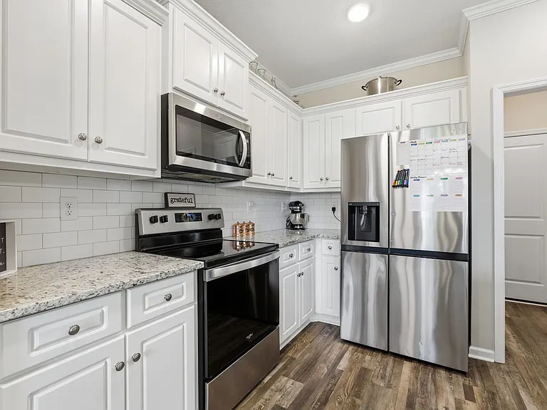 116 Dublin Loop — Photo 11