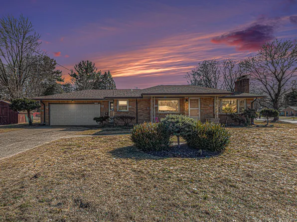 1408 Meadowlane Dr SE, Kentwood, MI 49508